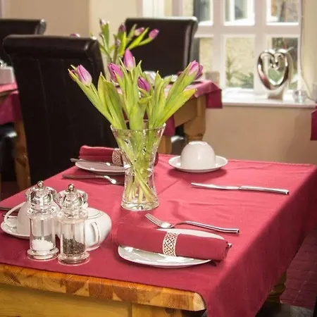 Oda ve Kahvaltı Rosedale 4*
